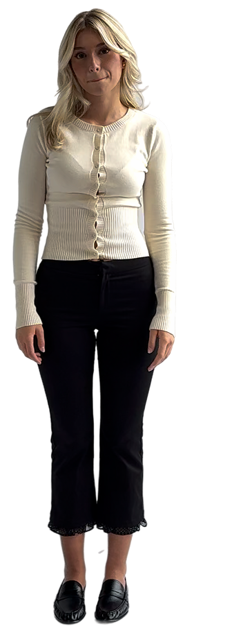 2. irgendein outfit anziehen